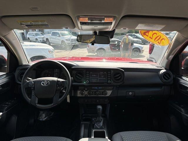 2022 Toyota Tacoma 4WD Vehicle Photo in MEDINA, OH 44256-9631