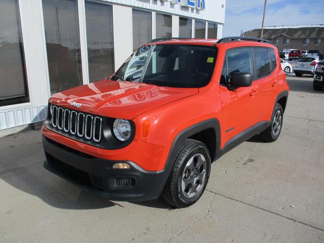 Used 2018 Jeep Renegade Sport with VIN ZACCJBAB8JPG88153 for sale in Kimball, NE