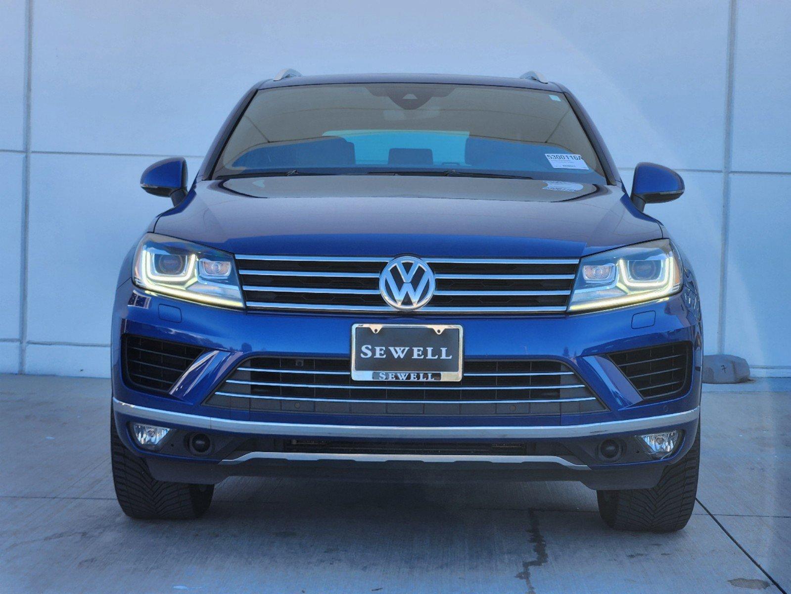 2017 Volkswagen Touareg Vehicle Photo in PLANO, TX 75024