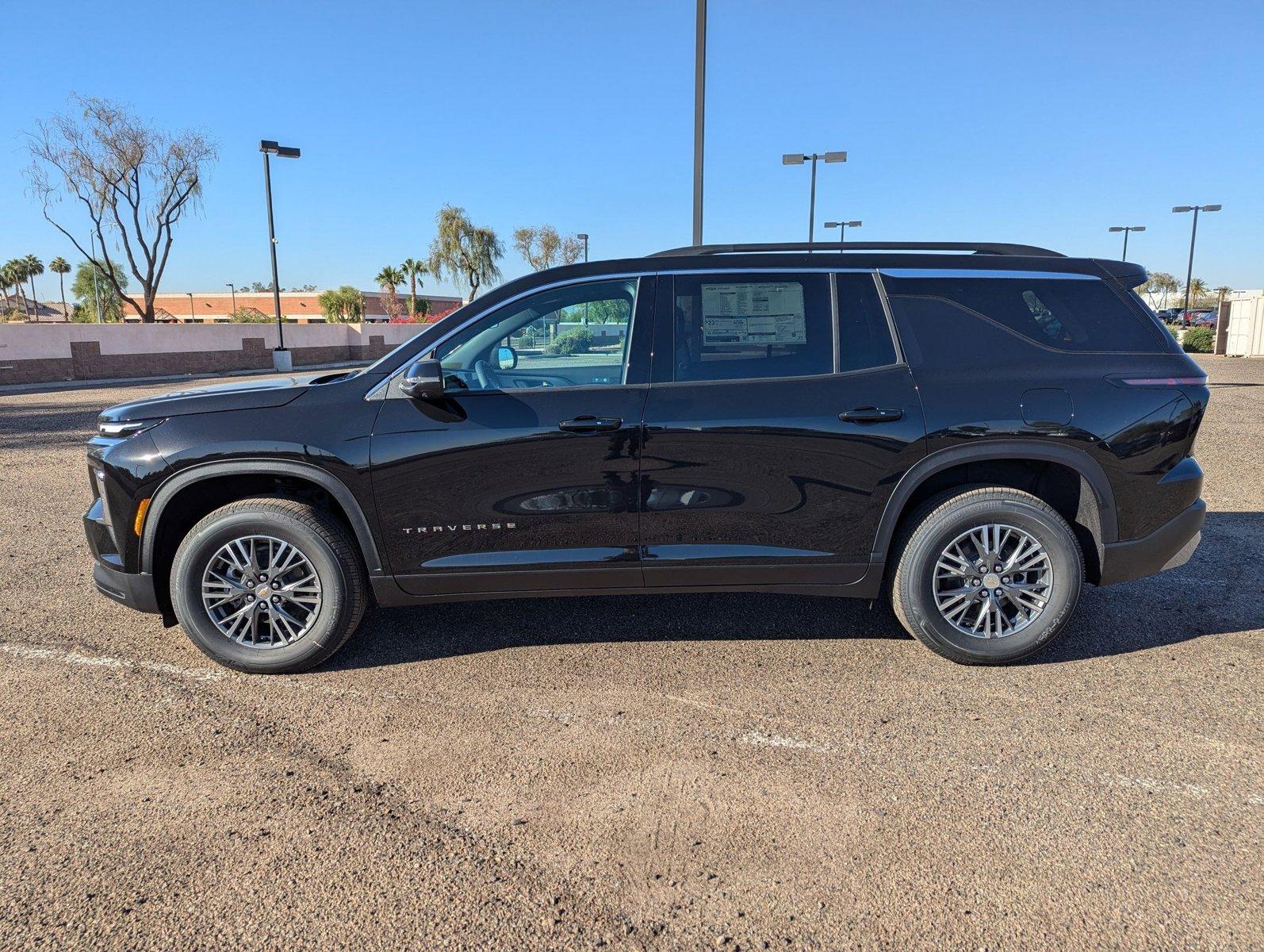 2024 Chevrolet Traverse Vehicle Photo in PEORIA, AZ 85382-3715