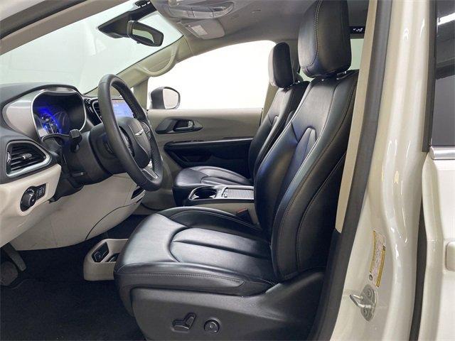 2023 Chrysler Pacifica Vehicle Photo in PORTLAND, OR 97225-3518