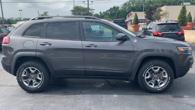 2019 Jeep Cherokee Vehicle Photo in MOON TOWNSHIP, PA 15108-2571