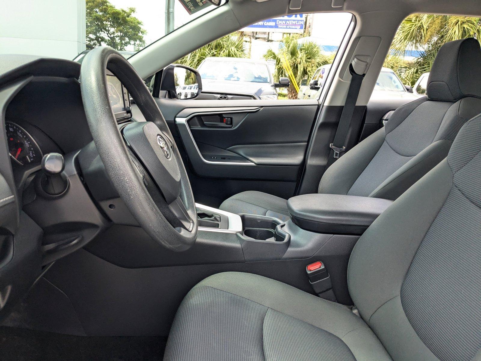 2020 Toyota RAV4 Vehicle Photo in Winter Park, FL 32792