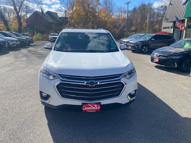 Used 2018 Chevrolet Traverse 3LT with VIN 1GNEVHKW9JJ151235 for sale in Manchester Center, VT