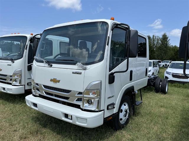 2025 Chevrolet 3500 HG LCF Gas Vehicle Photo in ALCOA, TN 37701-3235