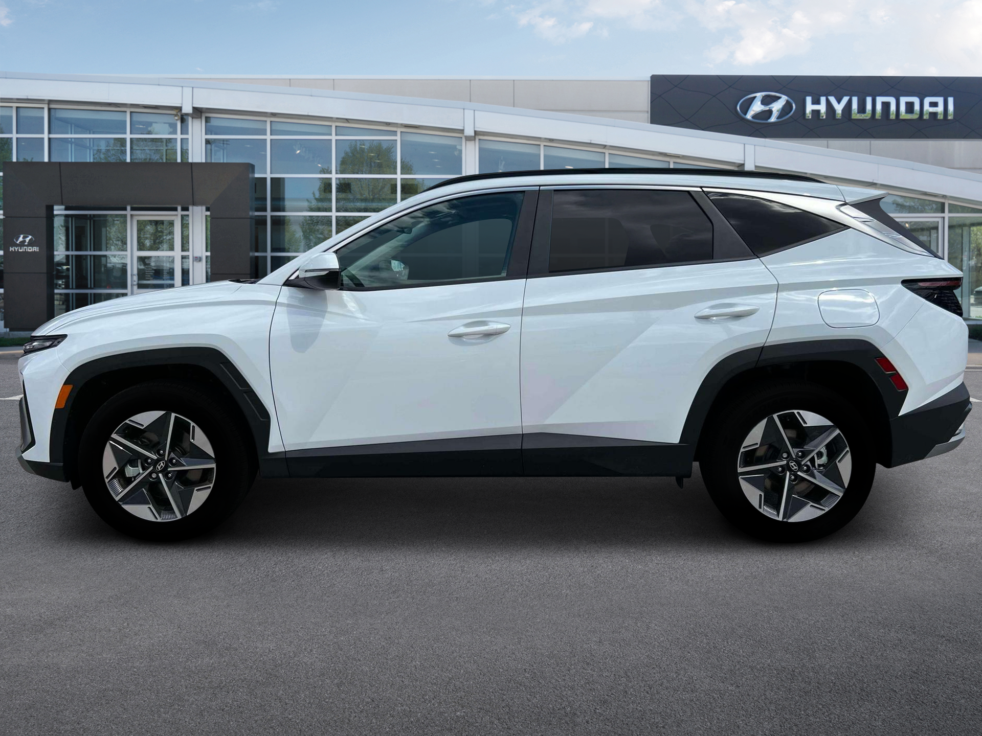 2025 Hyundai TUCSON Hybrid Vehicle Photo in Appleton, WI 54913