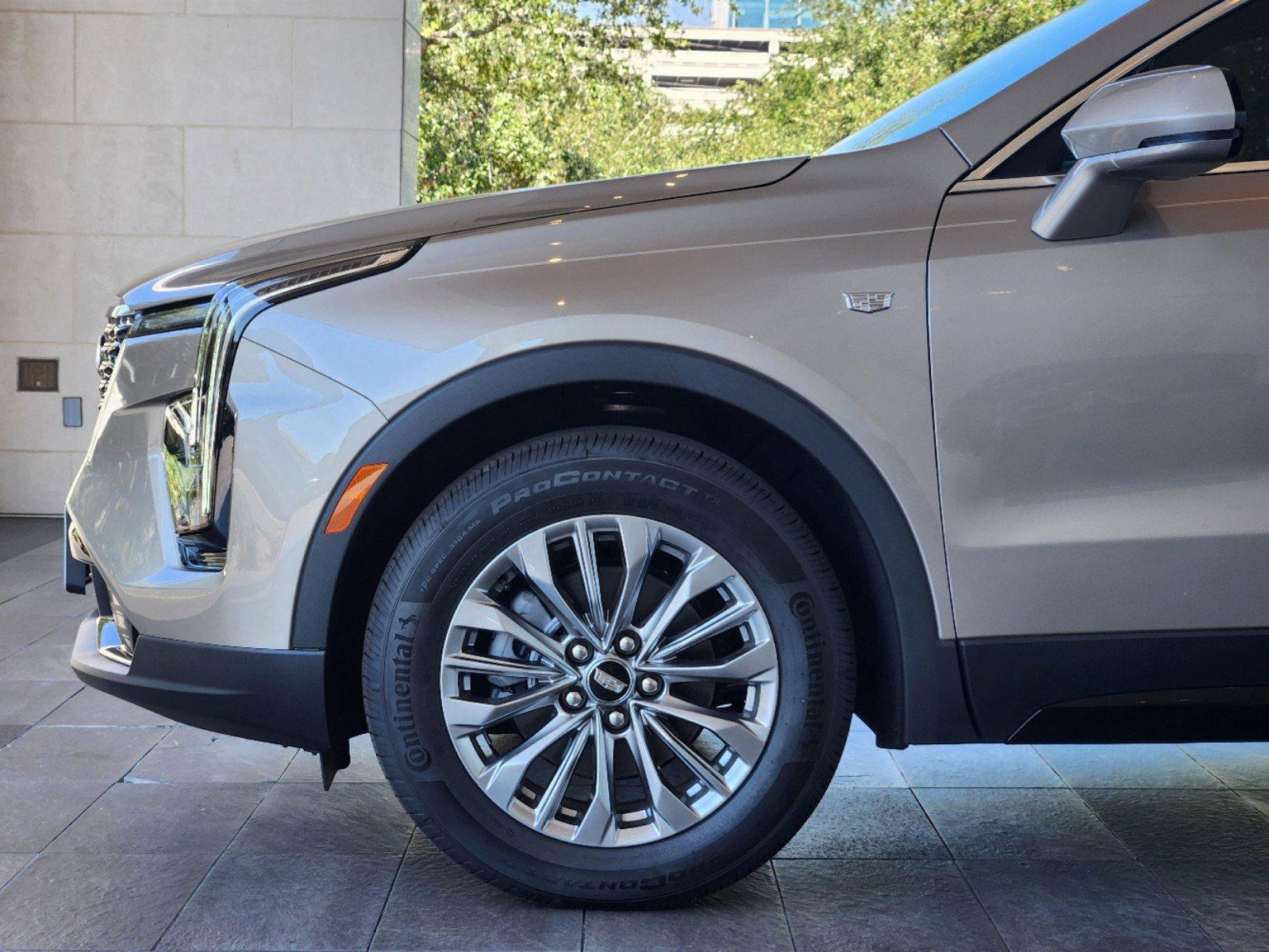 2024 Cadillac XT4 Vehicle Photo in HOUSTON, TX 77079-1502