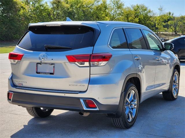 2019 Toyota Highlander Vehicle Photo in GAINESVILLE, TX 76240-2013