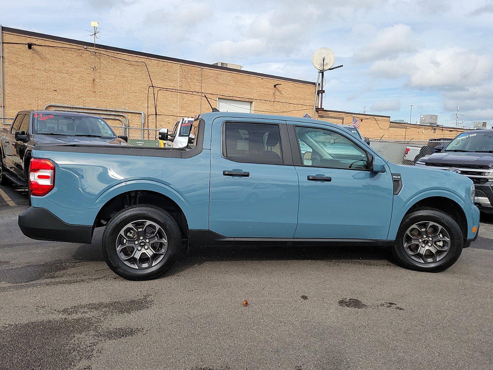 2022 Ford Maverick Vehicle Photo in Saint Charles, IL 60174