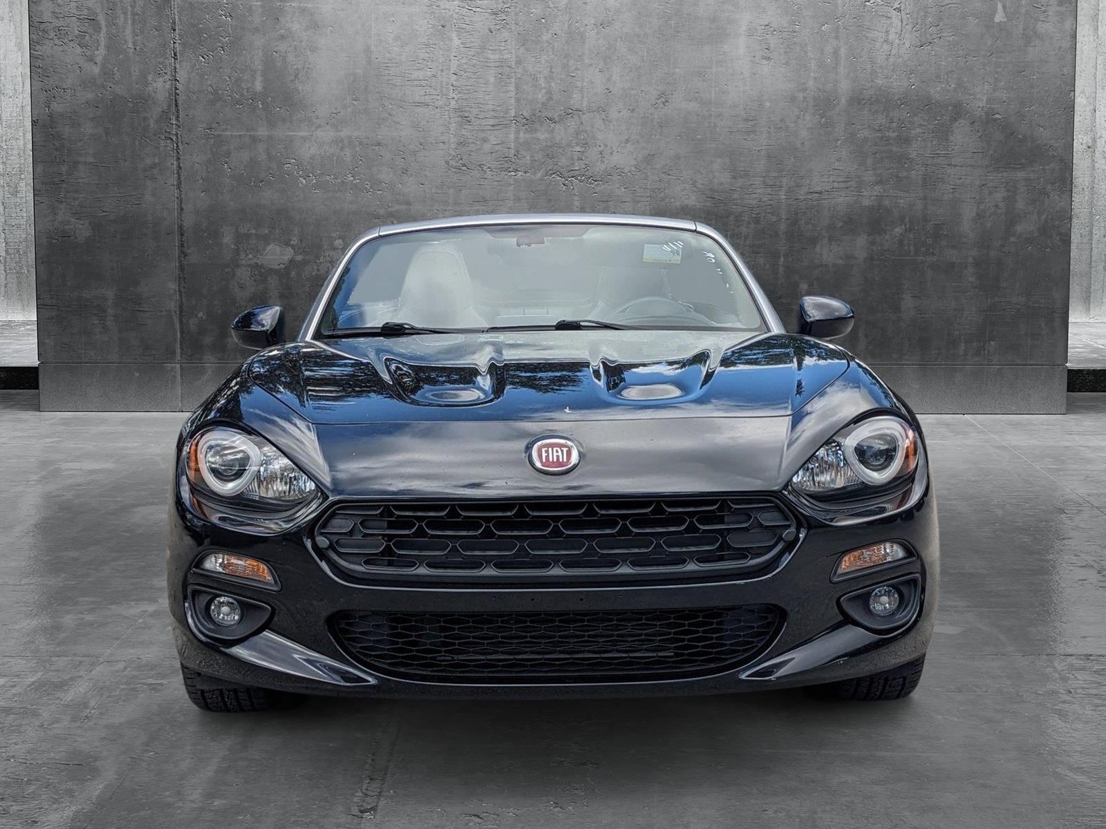 2017 FIAT 124 Spider Vehicle Photo in GREENACRES, FL 33463-3207