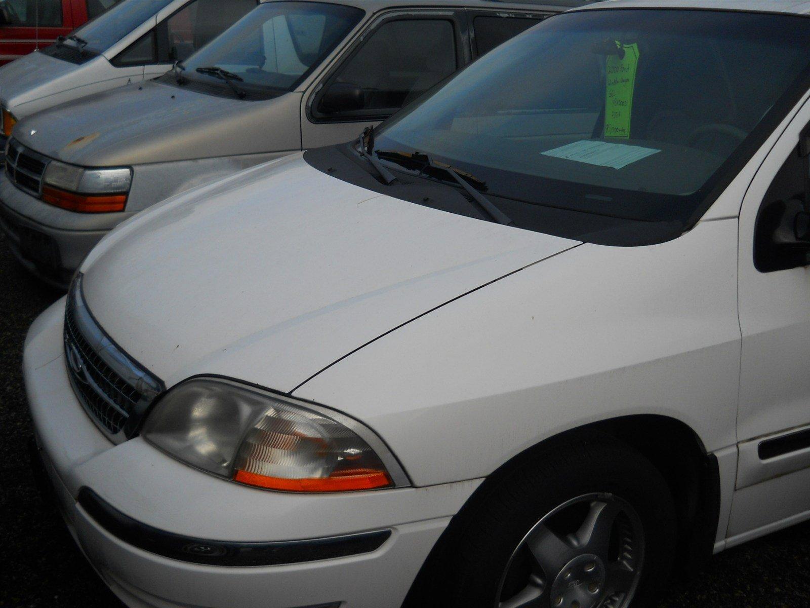 Used 2000 Ford Windstar SEL with VIN 2FMDA5349YBA00031 for sale in Delavan, IL