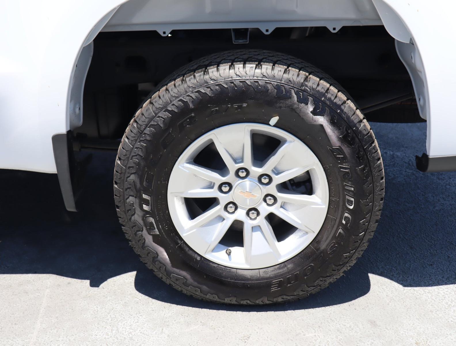 2024 Chevrolet Silverado 1500 Vehicle Photo in LOS ANGELES, CA 90007-3794