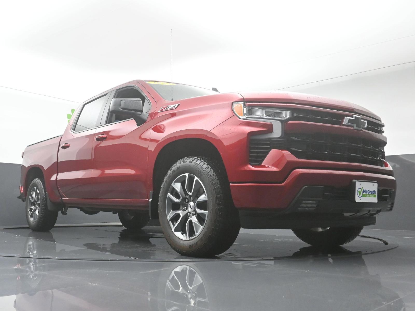 2024 Chevrolet Silverado 1500 Vehicle Photo in Cedar Rapids, IA 52402