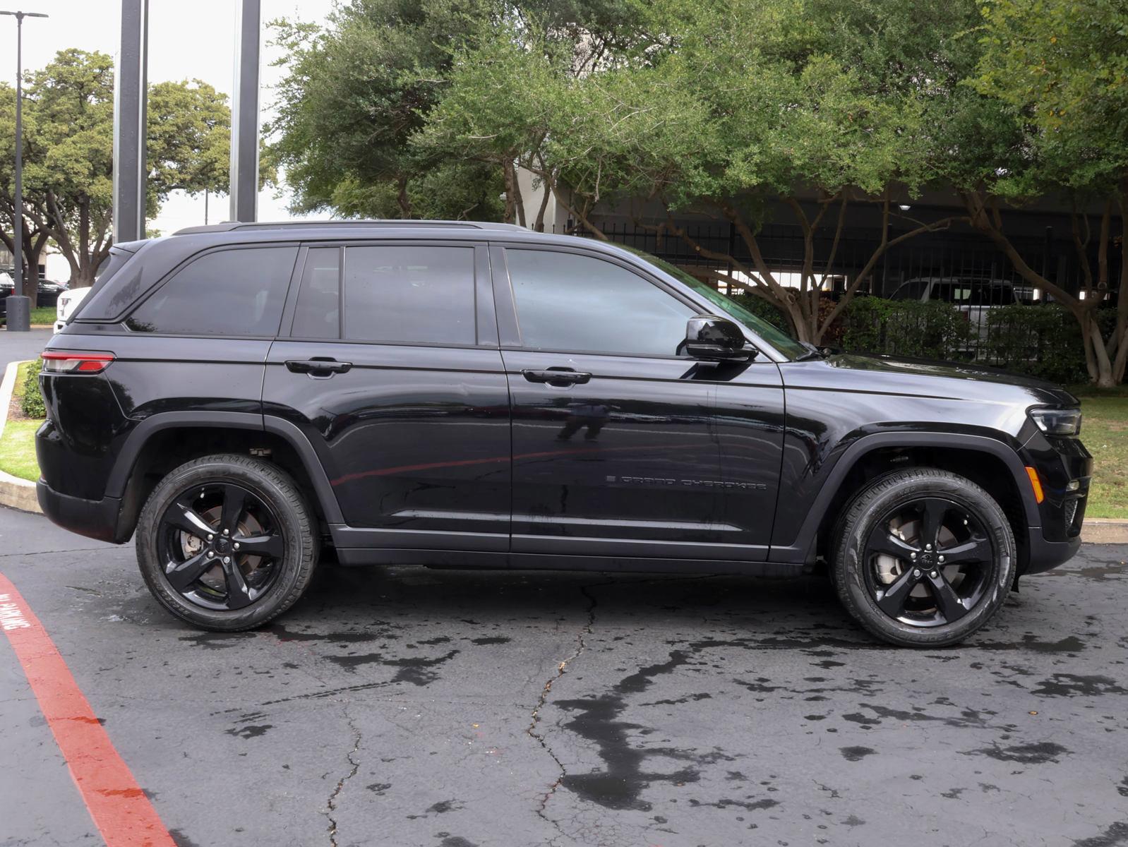 2023 Jeep Grand Cherokee Vehicle Photo in DALLAS, TX 75209-3095