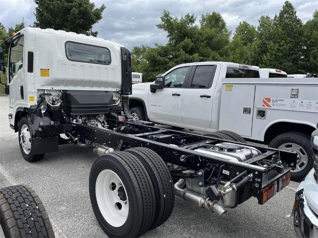 2025 Chevrolet Low Cab Forward 4500 Vehicle Photo in ALCOA, TN 37701-3235