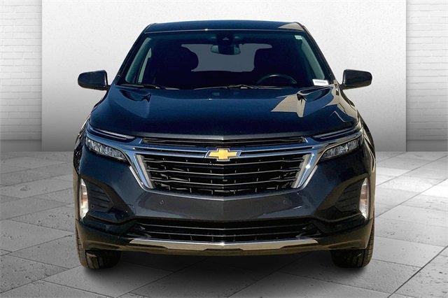 Used 2022 Chevrolet Equinox LT with VIN 3GNAXKEV8NS215665 for sale in Topeka, KS