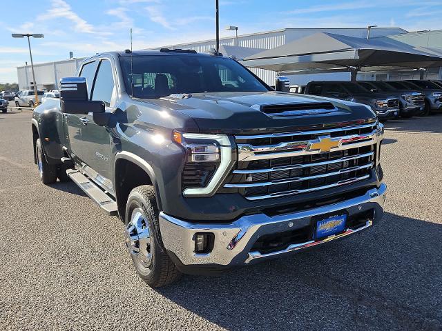 2025 Chevrolet Silverado 3500 HD Vehicle Photo in SAN ANGELO, TX 76903-5798