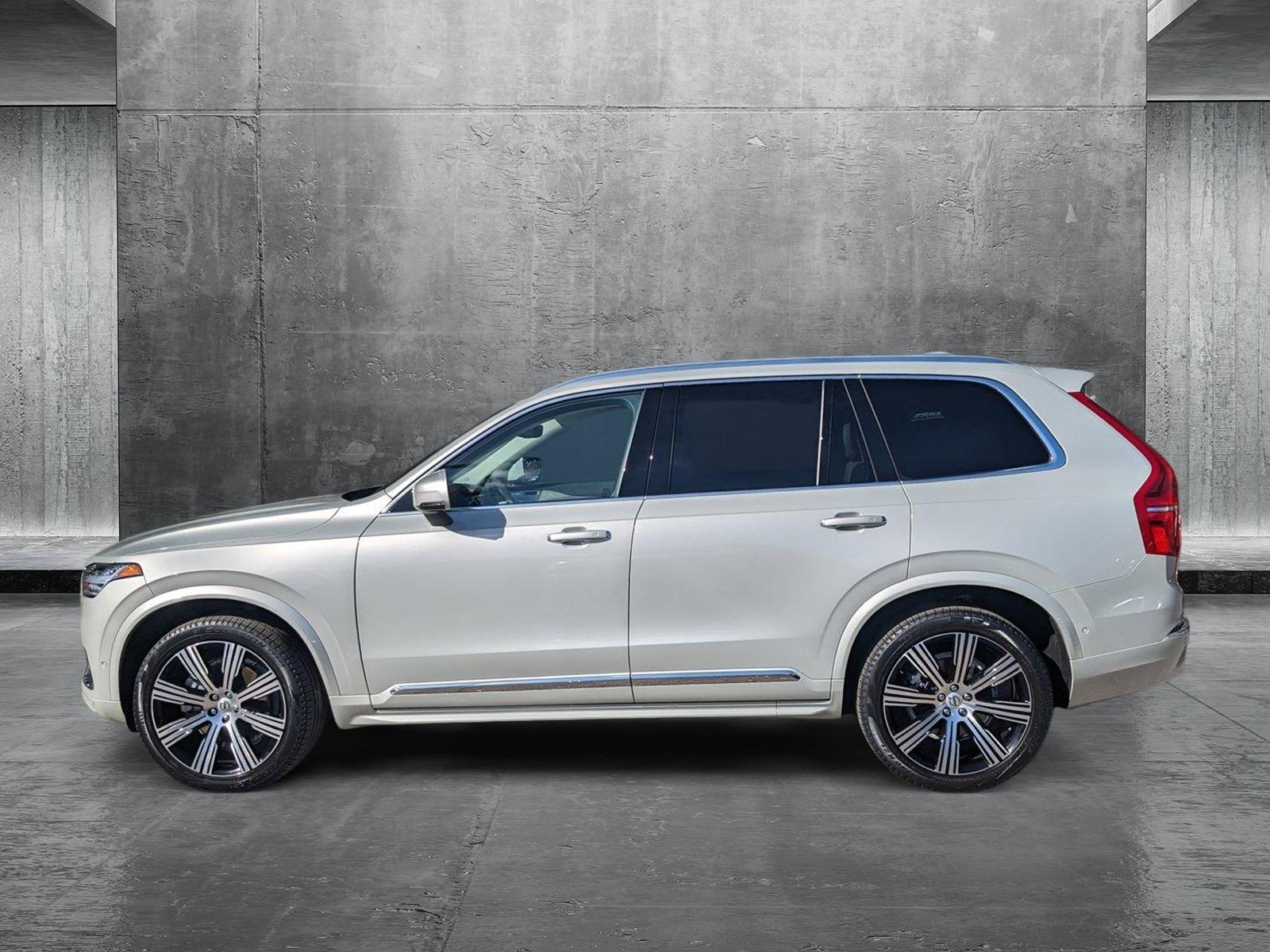 2022 Volvo XC90 Vehicle Photo in Tampa, FL 33614