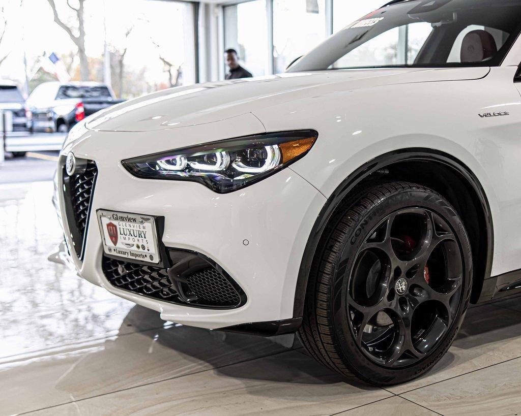 2024 Alfa Romeo Stelvio Vehicle Photo in Saint Charles, IL 60174