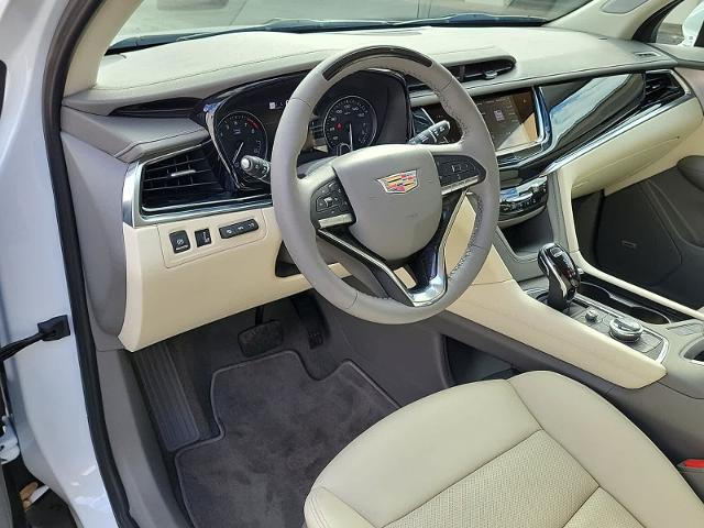 2024 Cadillac XT6 Vehicle Photo in POMPANO BEACH, FL 33064-7091