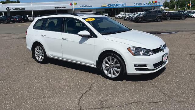 Used 2017 Volkswagen Golf SportWagen SE with VIN 3VWC17AU5HM506983 for sale in East Haven, CT