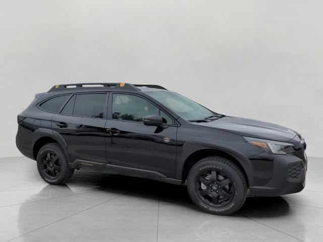 2025 Subaru Outback Vehicle Photo in Green Bay, WI 54304