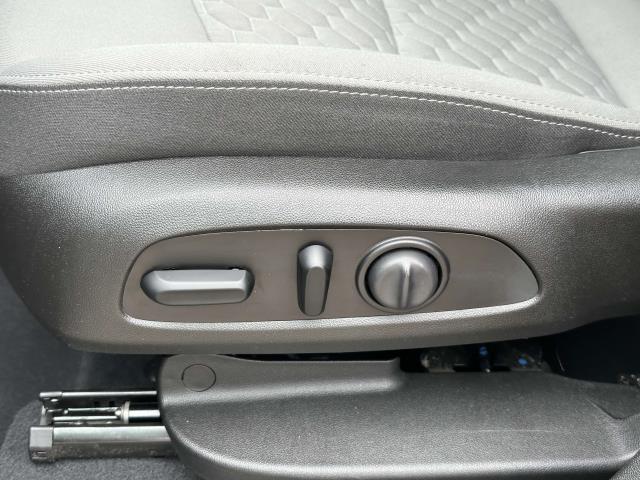 2021 Chevrolet Equinox Vehicle Photo in DOUGLASTON, NY 11362-1062