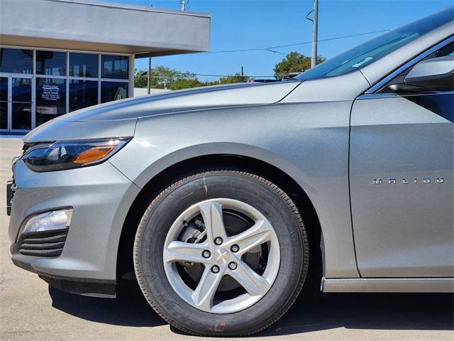 2025 Chevrolet Malibu Vehicle Photo in GAINESVILLE, TX 76240-2013