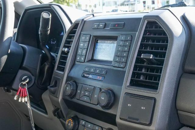 2020 Ford Super Duty F-450 DRW Vehicle Photo in VENTURA, CA 93003-8585