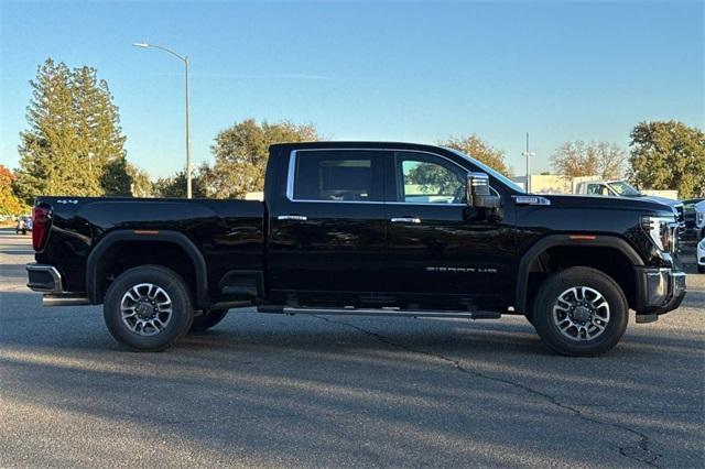 2025 GMC Sierra 2500 HD Vehicle Photo in ELK GROVE, CA 95757-8703