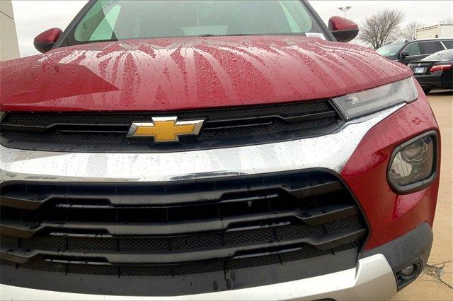 2021 Chevrolet Trailblazer Vehicle Photo in TOPEKA, KS 66609-0000