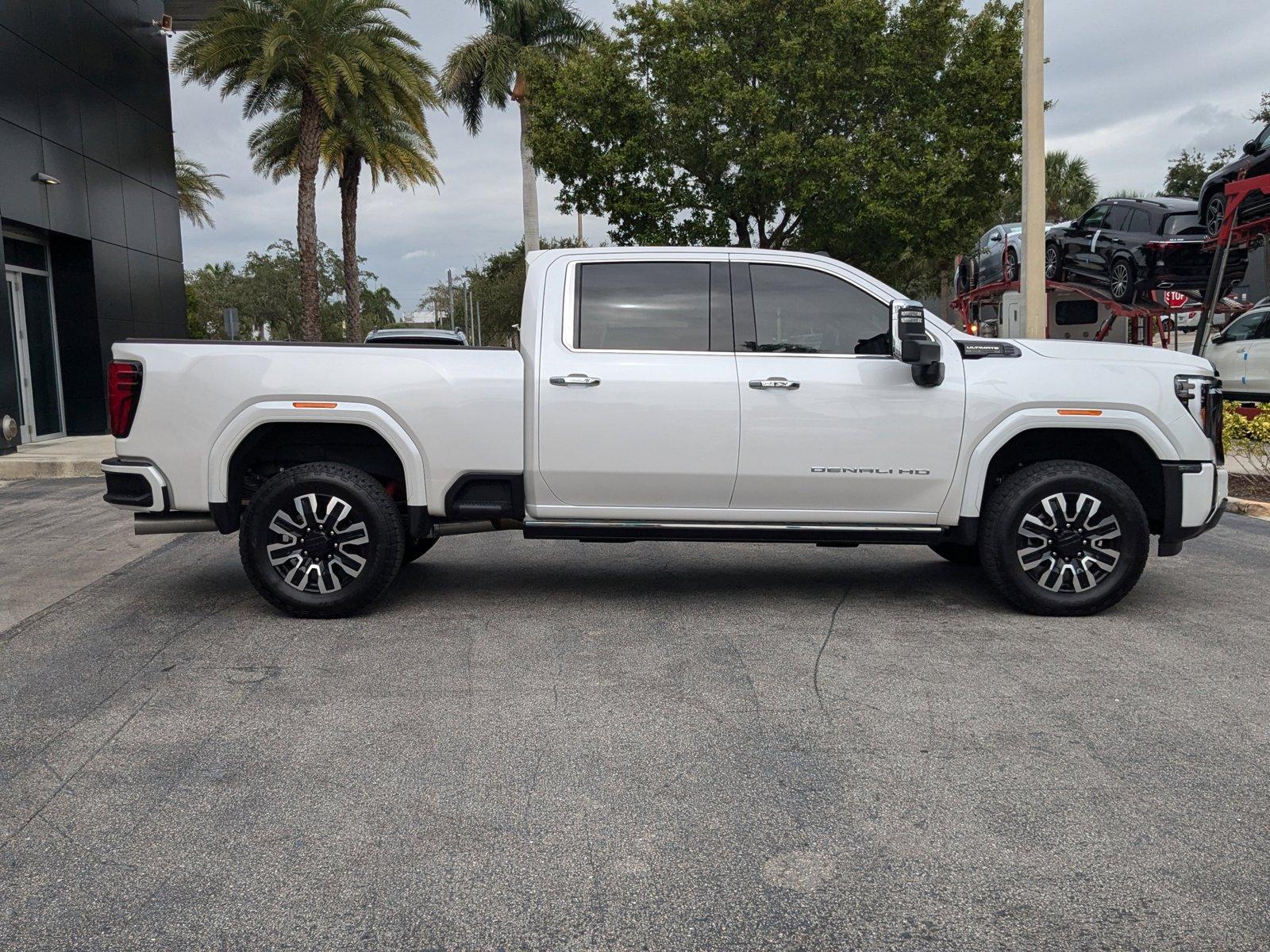 2024 GMC Sierra 2500 HD Vehicle Photo in Pompano Beach, FL 33064