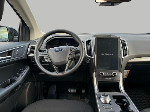 2024 Ford Edge Vehicle Photo in Neenah, WI 54956-3151