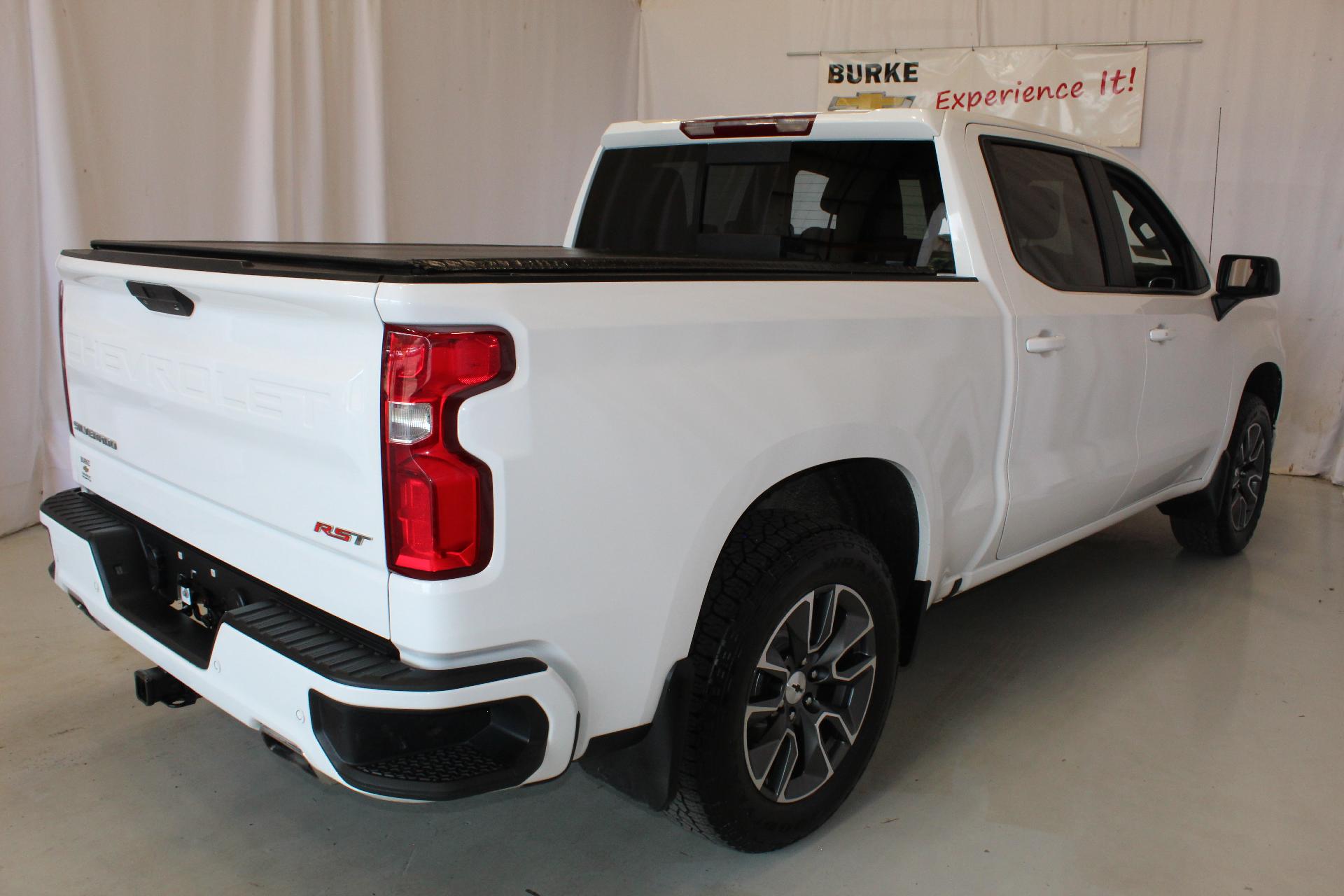 2021 Chevrolet Silverado 1500 Vehicle Photo in NORTHAMPTON, MA 01060-1120