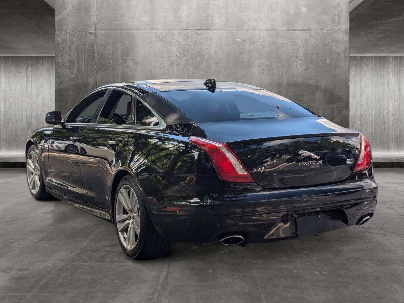 2017 Jaguar XJ Vehicle Photo in Maitland, FL 32751