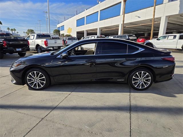 2019 Lexus ES 300h Vehicle Photo in LAS VEGAS, NV 89118-3267