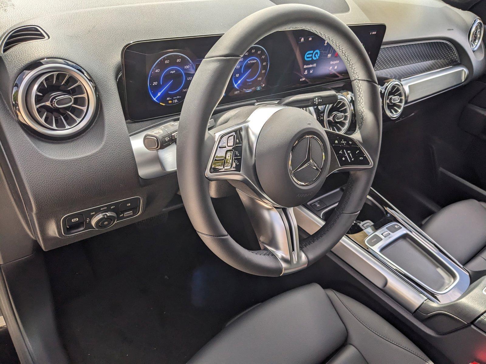 2024 Mercedes-Benz EQB Vehicle Photo in Pembroke Pines , FL 33027