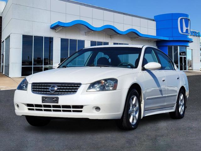 2005 Nissan Altima Vehicle Photo in LAWTON, OK 73505