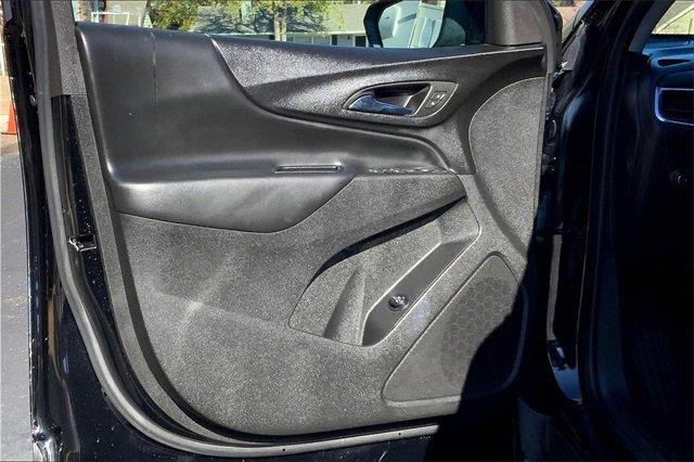 2022 Chevrolet Equinox Vehicle Photo in TOPEKA, KS 66609-0000