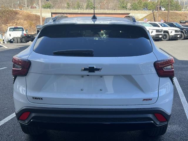 2025 Chevrolet Trax Vehicle Photo in GARDNER, MA 01440-3110