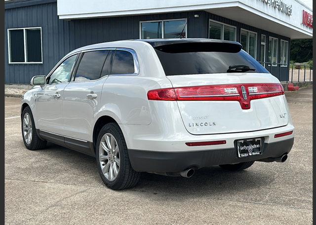 2019 Lincoln MKT Vehicle Photo in TEMPLE, TX 76504-3447