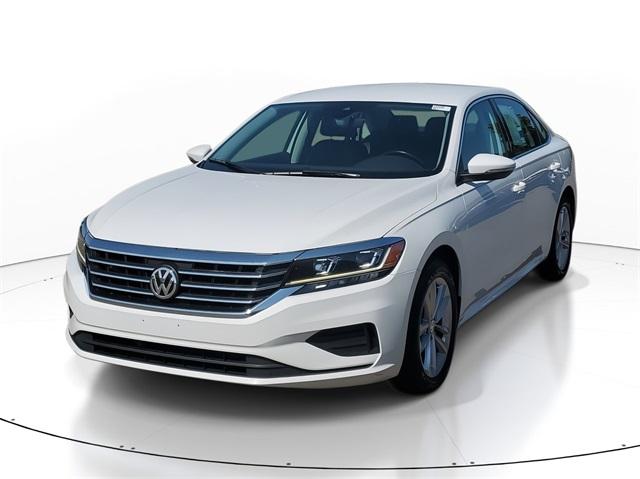 2020 Volkswagen Passat Vehicle Photo in GRAND BLANC, MI 48439-8139