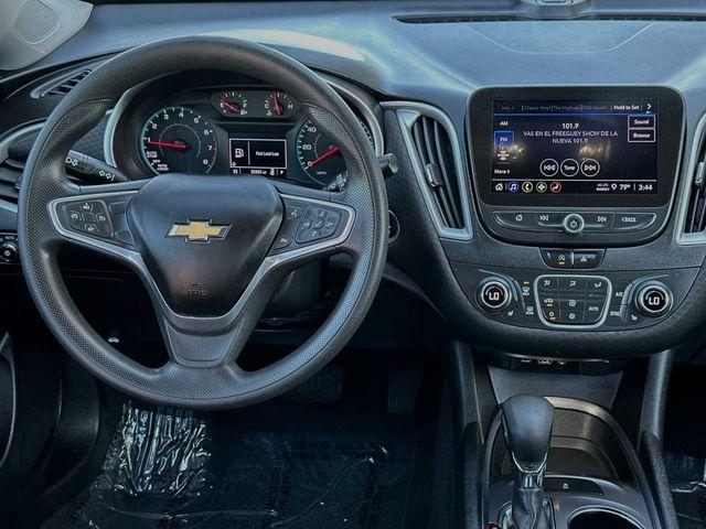 2022 Chevrolet Malibu Vehicle Photo in RIVERSIDE, CA 92504-4106