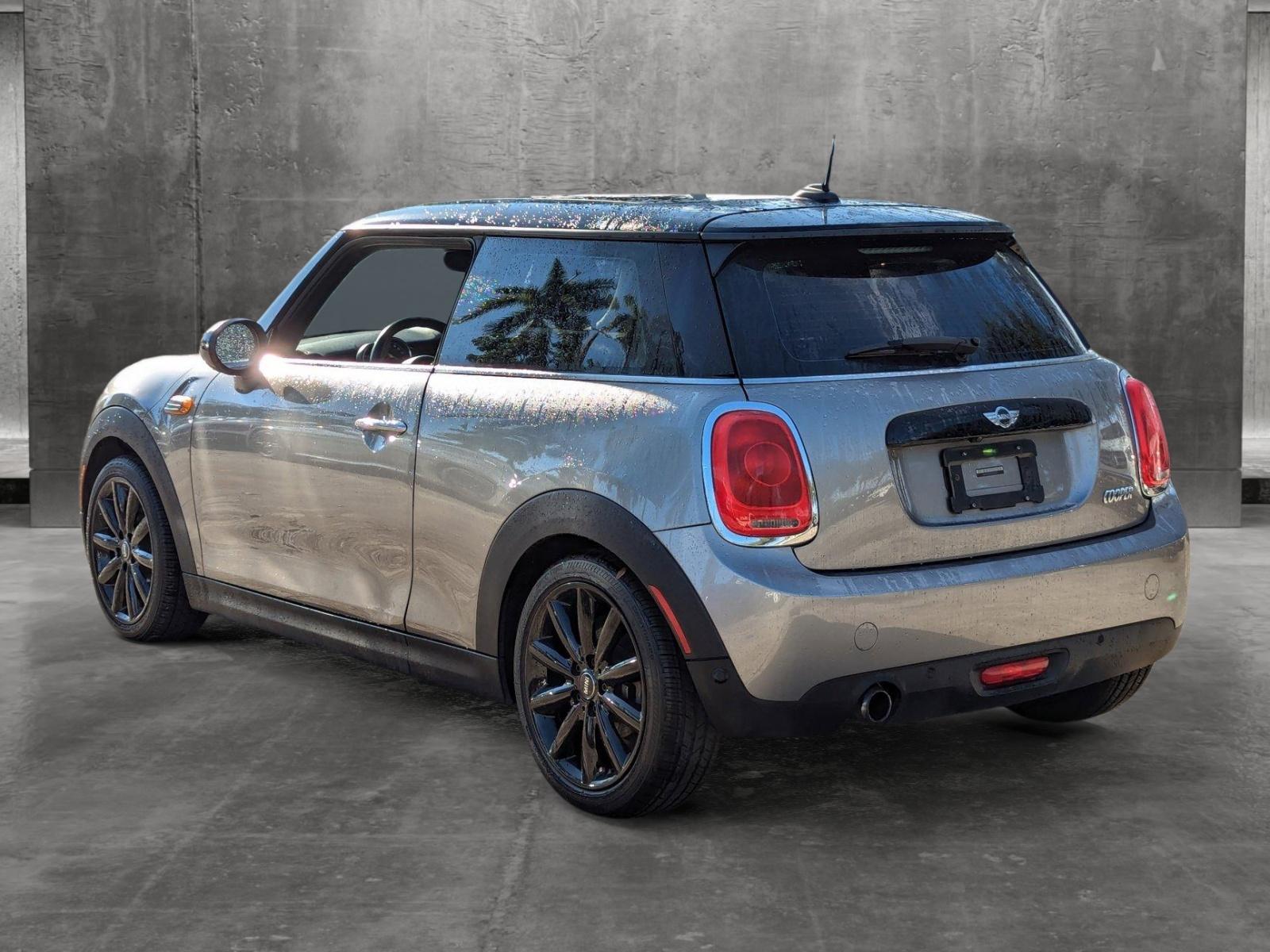 2018 MINI Cooper Hardtop 2 Door Vehicle Photo in Pembroke Pines , FL 33027