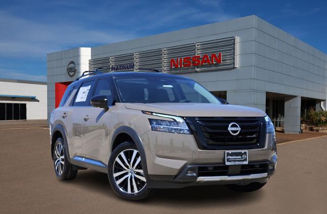 2024 Nissan Pathfinder Vehicle Photo in Denison, TX 75020