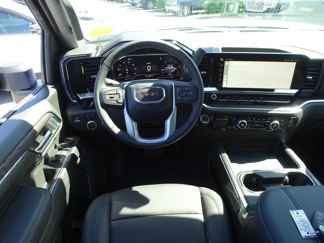 2024 GMC Sierra 2500 HD Vehicle Photo in BOURNE, MA 02532-3918