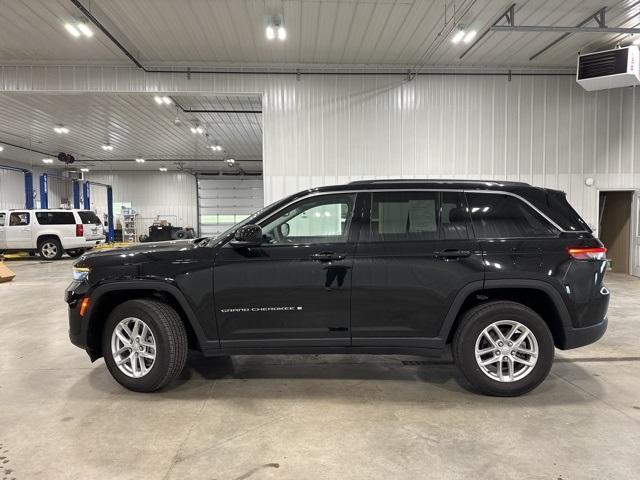 2023 Jeep Grand Cherokee Vehicle Photo in GLENWOOD, MN 56334-1123