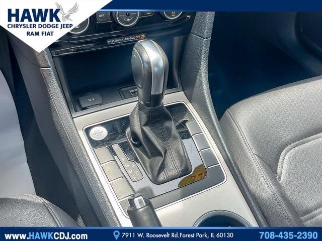 2022 Volkswagen Passat Vehicle Photo in Plainfield, IL 60586