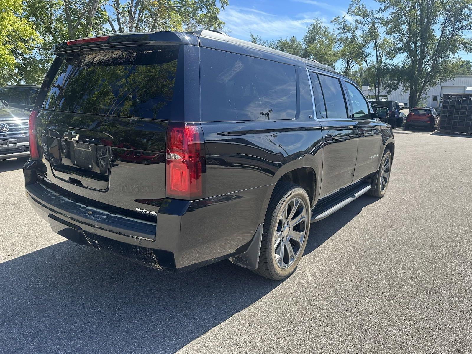 2017 Chevrolet Suburban Vehicle Photo in Marion, IA 52302