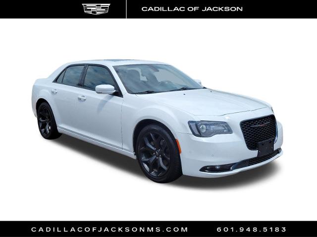 2022 Chrysler 300 Vehicle Photo in RIDGELAND, MS 39157-4406